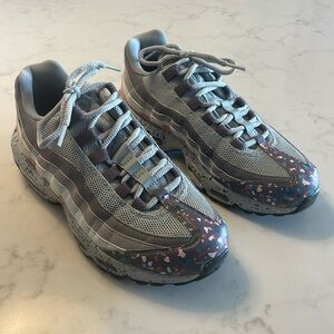 Nike Air Max 95 Splatter Sneakers
